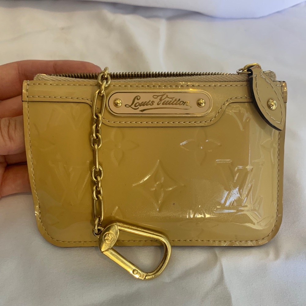 Louis Vuitton beige Vernis Coin Purse
